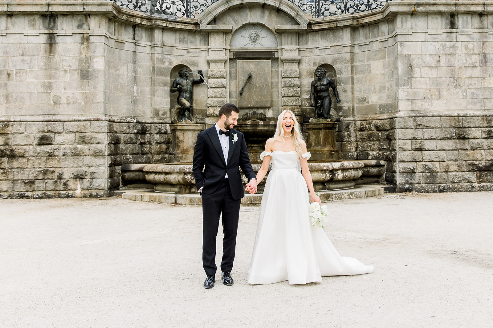 a couple at the gardens of Powerscourt House